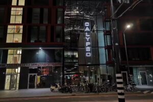 570 Calypso Centre Apartment