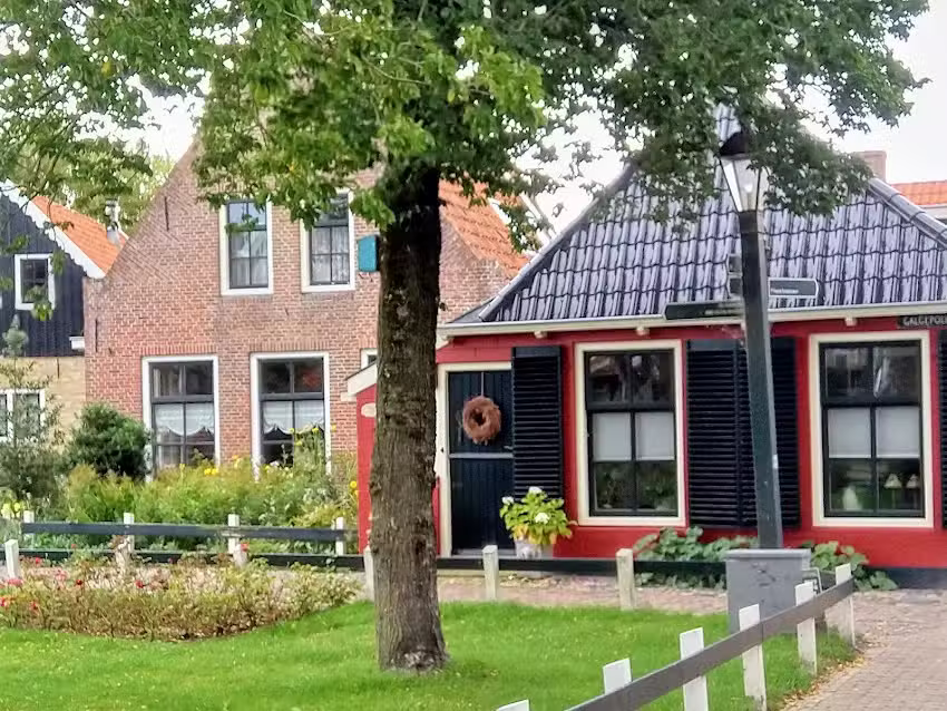 Atelier B&B &lsquo;Sinnestriel&rsquo;