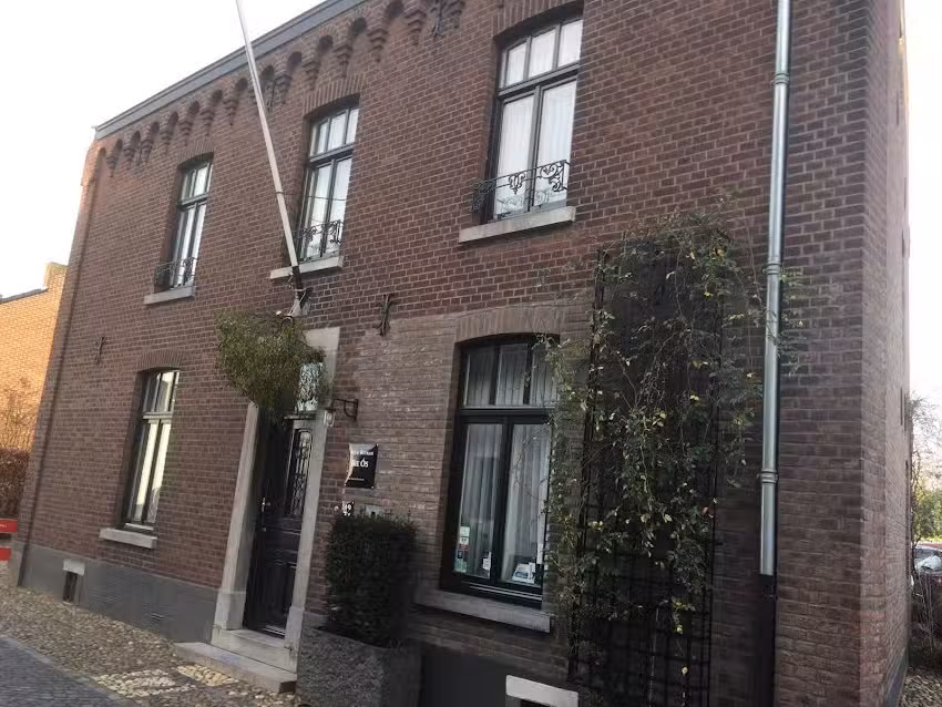 B&B Bed & Botram Bie Os