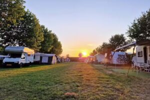 Chambres d&rsquo;hôtes et camping à la ferme « près des 3 tilleuls »