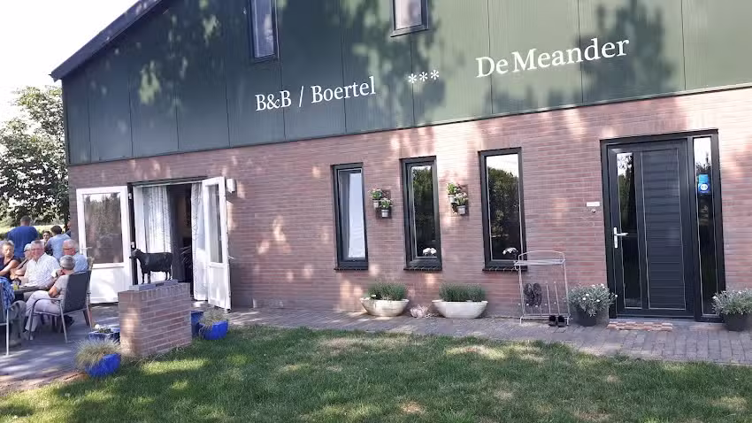 B&B/Boertel de Meander & Wellness Suite