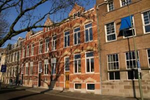 B&B | CharmeHotel CUBACASA Centrum Den Bosch