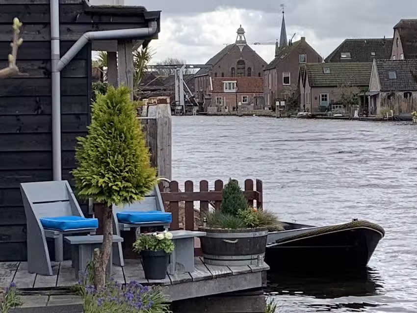 Übernachtung mit Frühstück und Unterkunft, Aufenthalt am Rhein