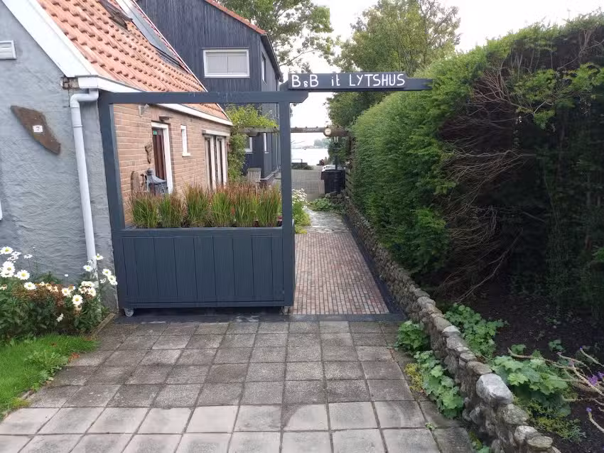 B & B en Lytshûs
