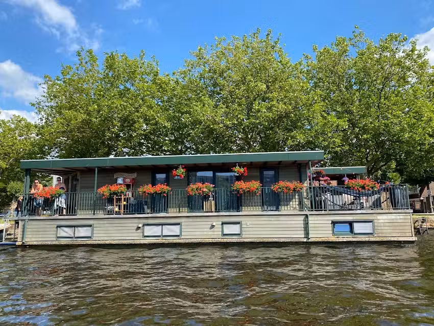 Chambres d&rsquo;hôtes, vie simple au bord de l&rsquo;eau
