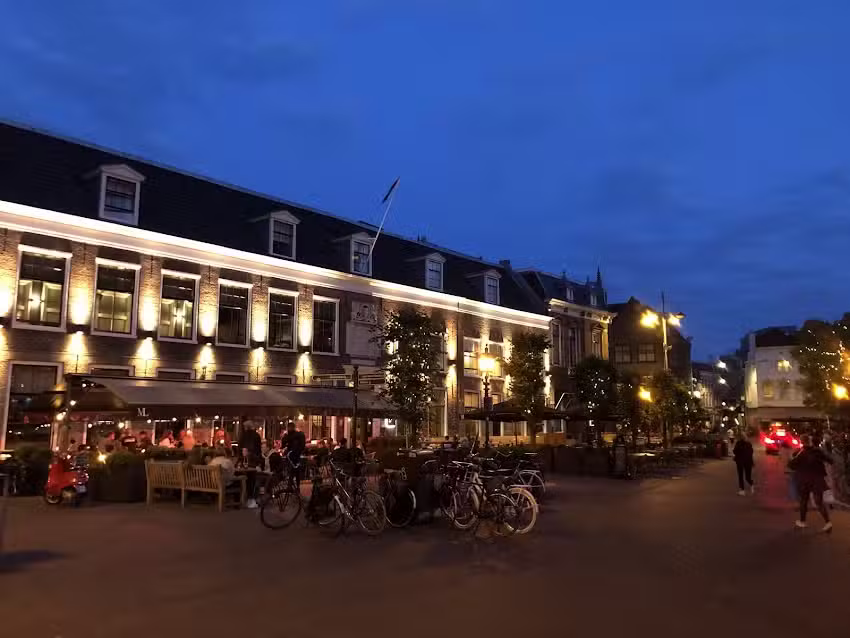 Cocina y bar de bambú