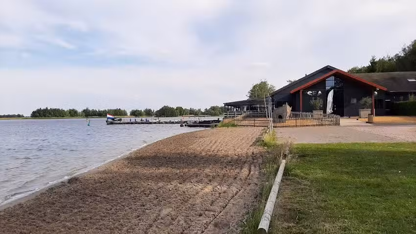 Bar & Restaurant At Sea