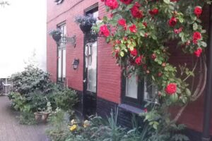 Bed & Breakfast im kleinen Binnenhof