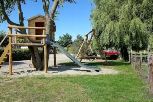 Farm camping-Dairy farm Woutrinahoeve