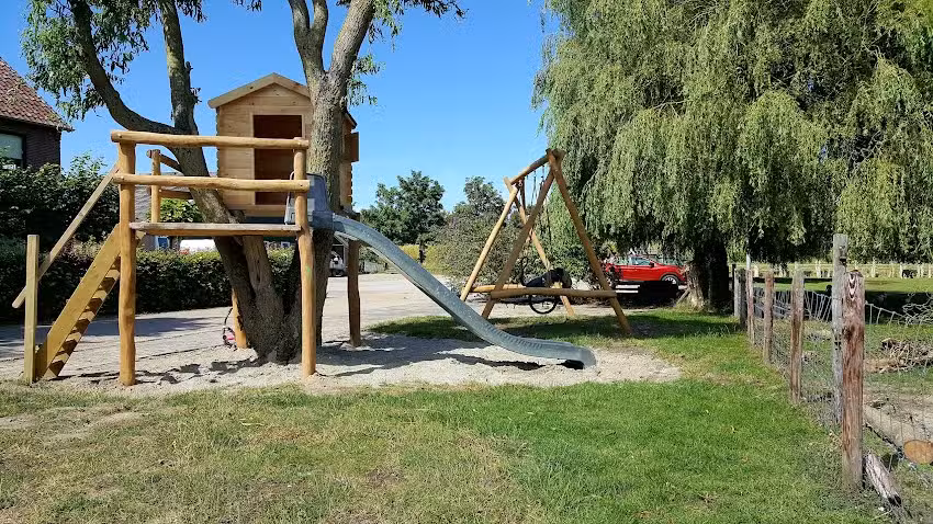 Camping en la granja – Granja lechera Woutrinahoeve