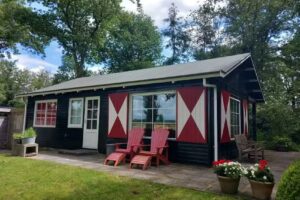 Forest house with a view of Doldersum