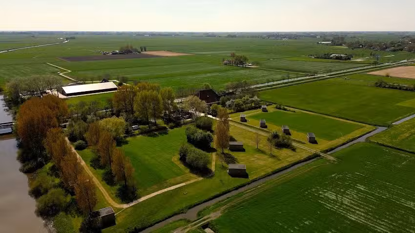 Aire de camping et port WeidumerHout