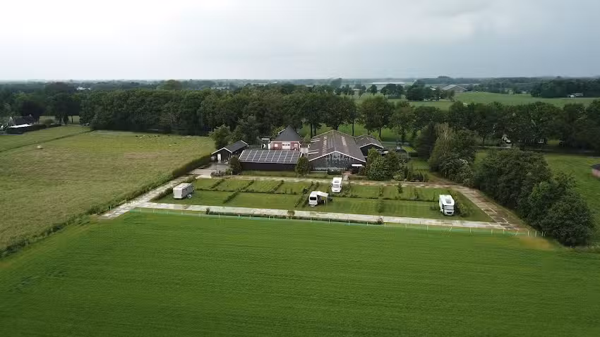 Emplacement camping-car et stockage Bloemenveld
