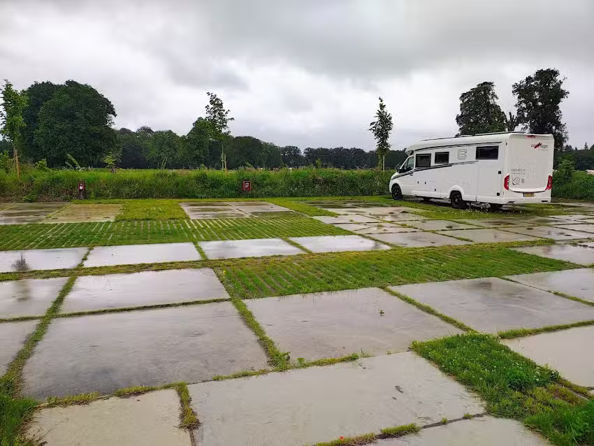 Camping-car à Frieswijk
