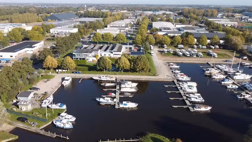 Lugar para autocaravanas puerto deportivo Winschoten