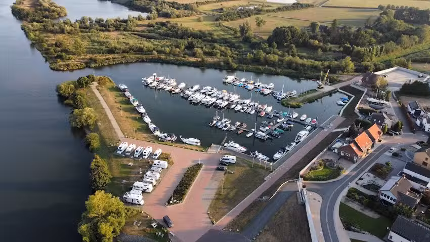 Port de plaisance pour camping-cars