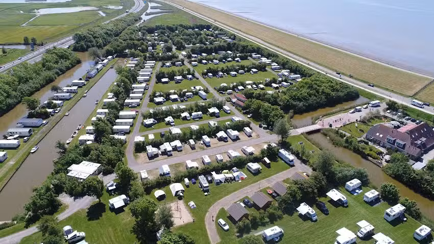 Camping De Zeehoeve