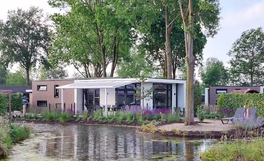 Chalet avec vue sur l&rsquo;eau