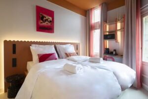 Hôtel de ville, place Rembrandt