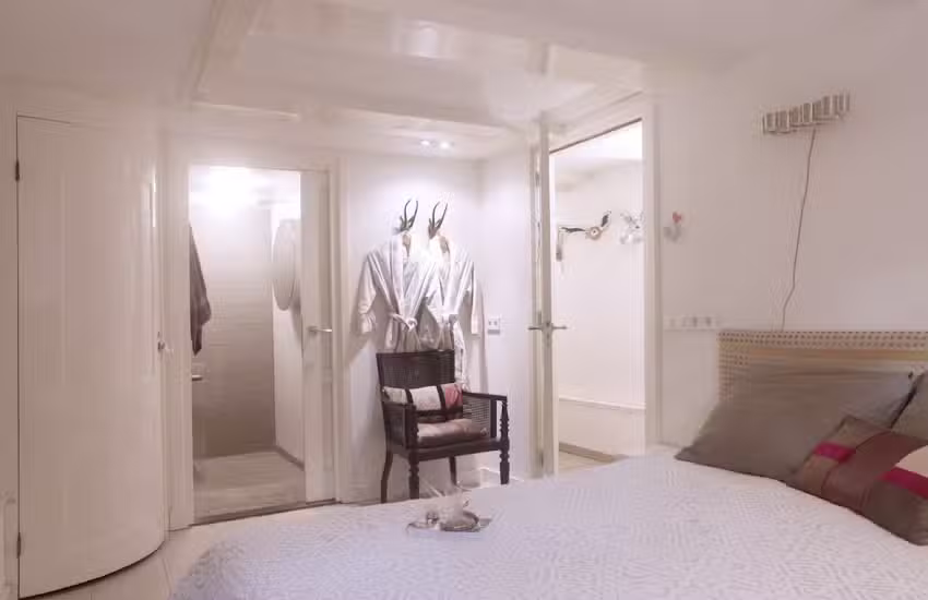 Acogedor estudio junto al canal