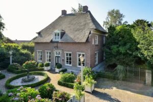 La antigua casa parroquial Macharen