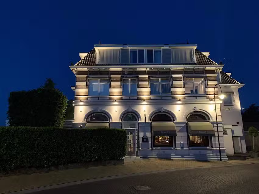 De Zon Hotel & Restaurant by Flow