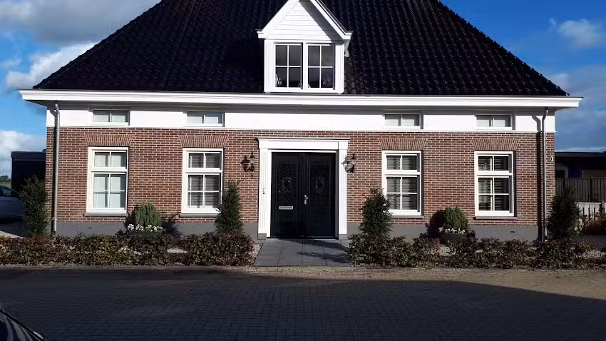 Dinie’s Bed and Breakfast