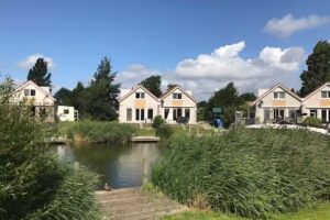 family friendly holiday home with sauna, sauna, WLAN, boots and angels – Semi-detached villa