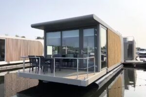 Floating vacation home Tenerife