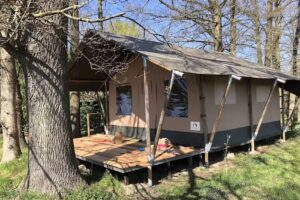 Glamping Den Deter