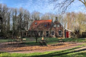 Lovely Hemelum tea garden and meeting location