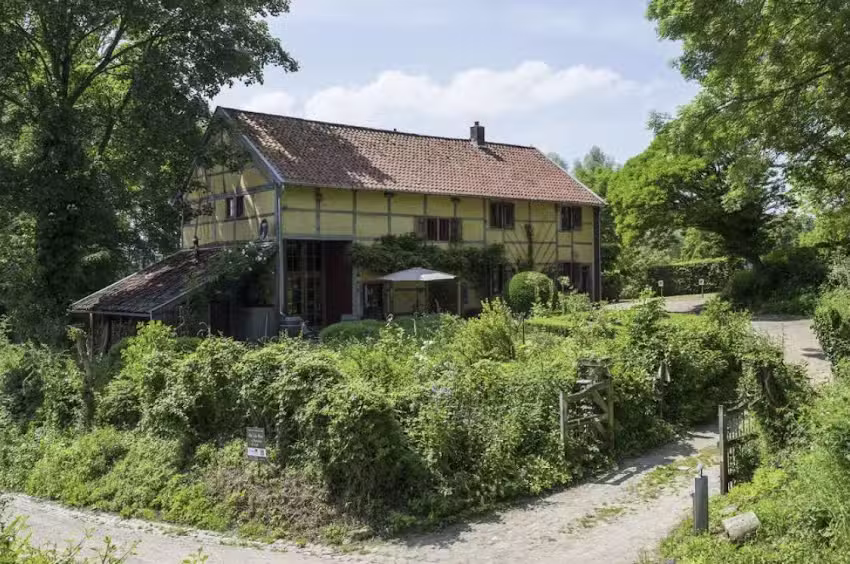 La Maison Jaune | La Ferme et le Loft