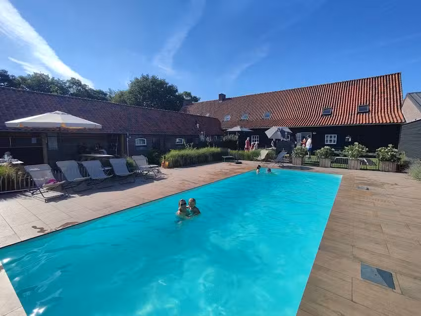 Granja Luyterheyde, ganadería y campamentos agrícolas