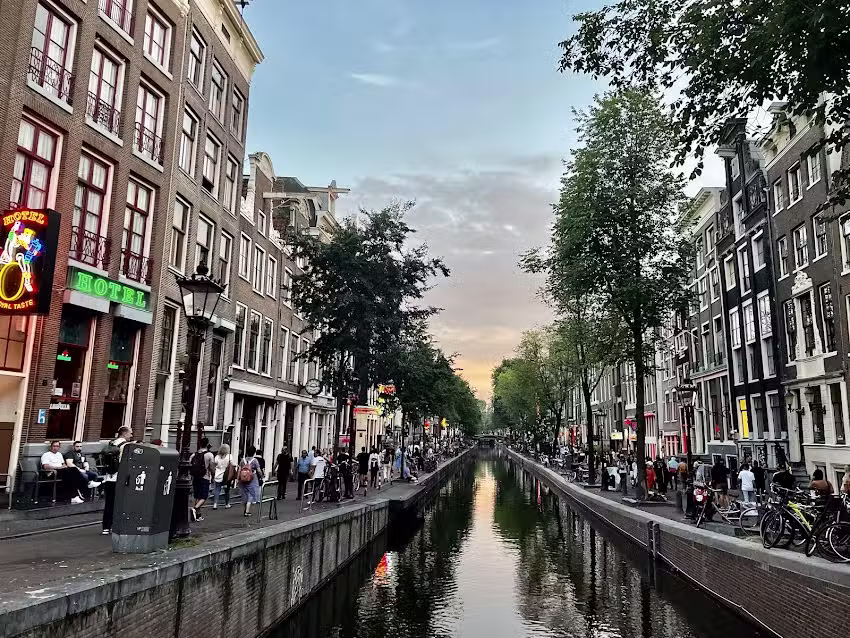 Hotel & bar Royal taste Amsterdam