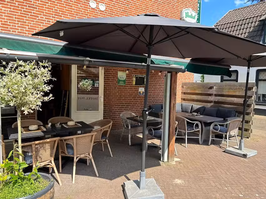 Hotel, café, billiard center “Pot”