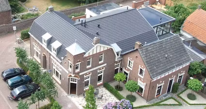 Hotel Accommodation De Reiziger