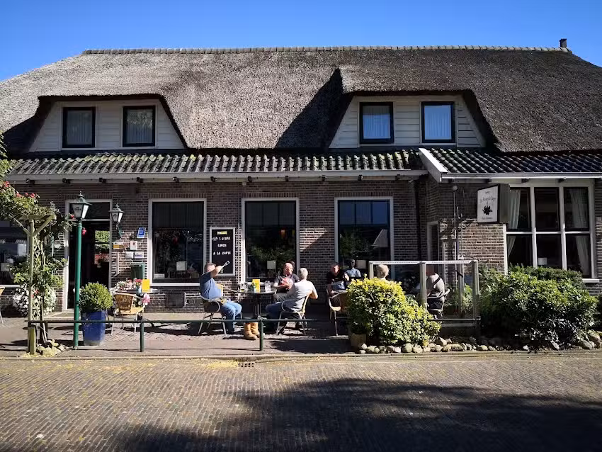 Hotel Restaurant De Rustende Jager in Eext (Inn)