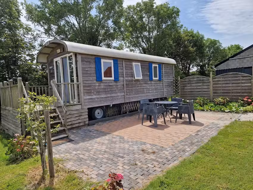 Minicamping met privé sanitair. Chalet verhuur, Hofstede Zonnevliet