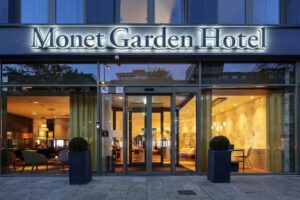 Monet Garden Hotel