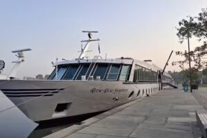 MS Reise Riese Symphony