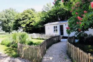 Verbringe die Nacht glücklich