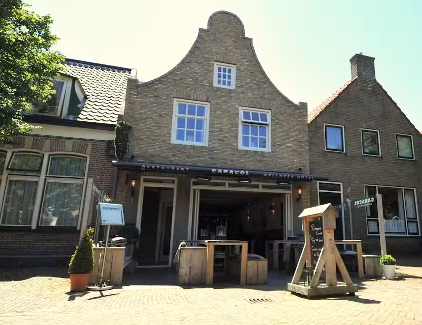 Restaurante Roots Living Room