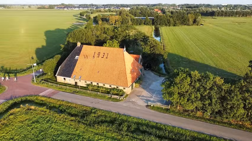 Sneek Camperplaats, Camper place, Wohnmobilstellplatz, Emplacement de camping-car, Lugar para autocaravanas, Posto camper