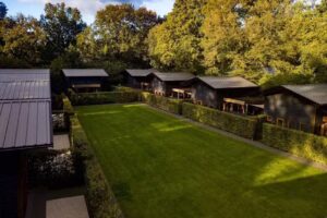 Holiday park De Eikensingel Bungalow park with jacuzzi