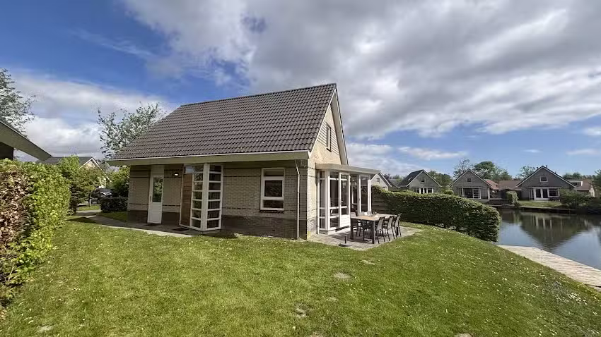 Villa sobre el agua 150