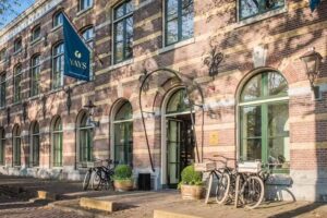 YAYS Amsterdam Maritime von Numa